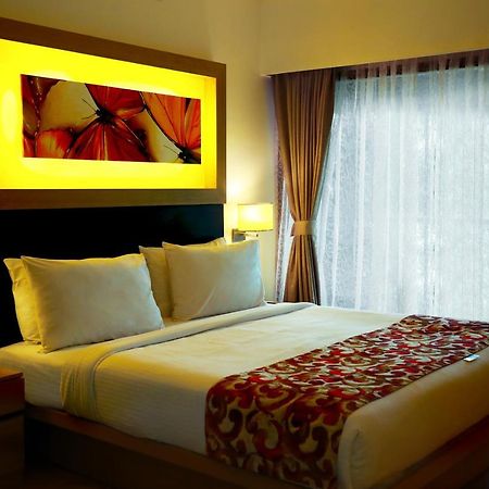 Poetree Thekkady Hotel Exterior photo