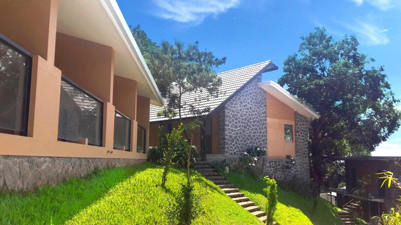 Poetree Thekkady Hotel Exterior photo