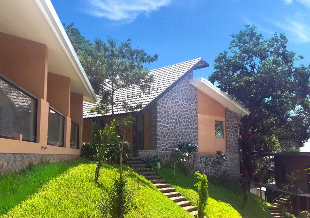 Poetree Thekkady Hotel Exterior photo